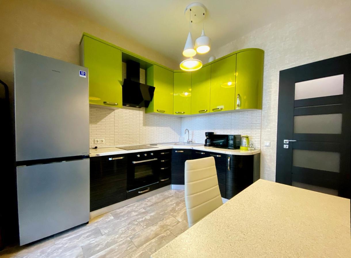 Italian Boulevard Modern Apartment Odesa Exterior photo